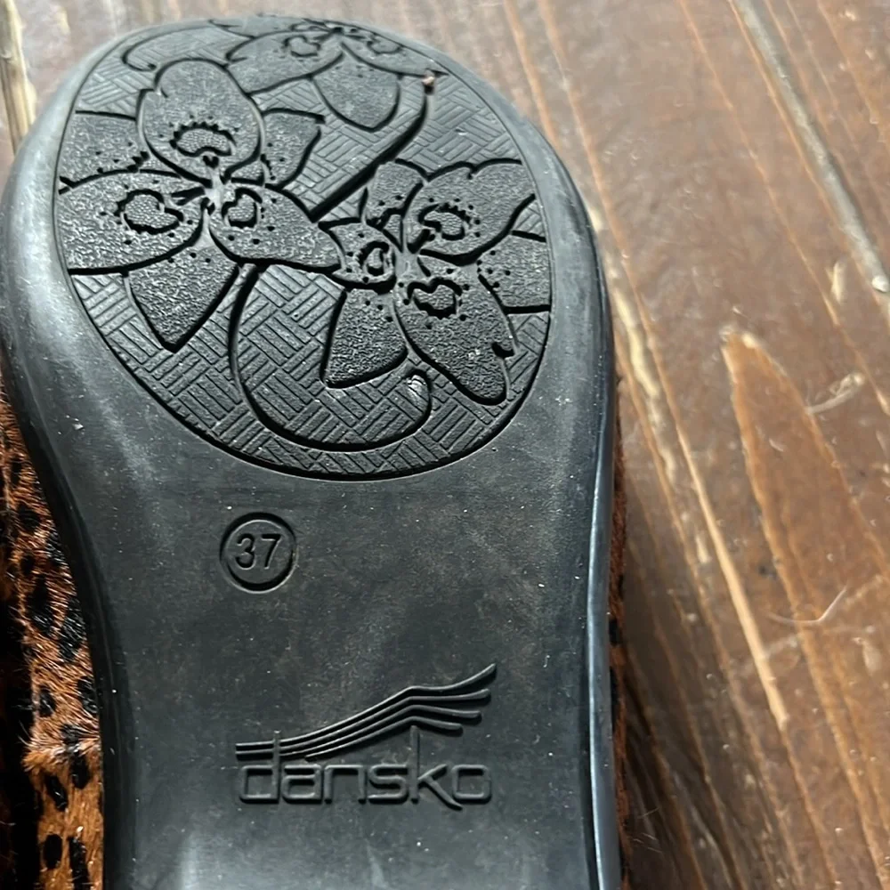 Shoes - Picture 2 of 4